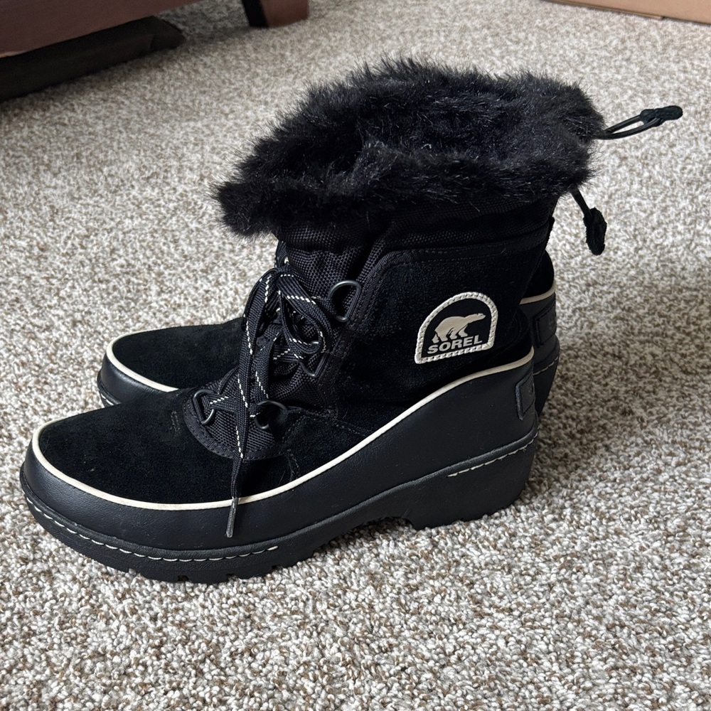 Sorel Women's Black Fur-Lined Boots